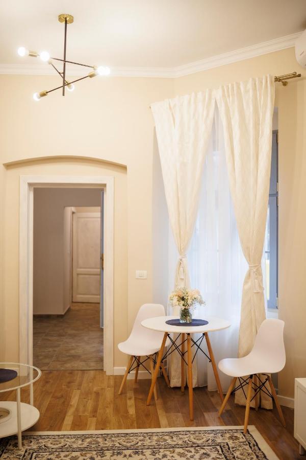 Jolie Flat In The Heart Of The City ทิมิชัวรา ภายนอก รูปภาพ